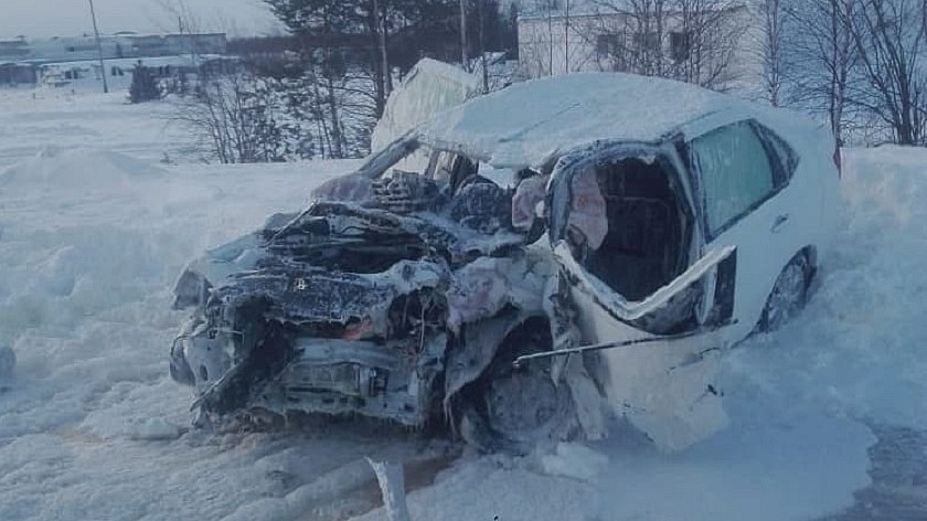 Два сотрудника полиции и задержанный погибли в ДТП на трассе