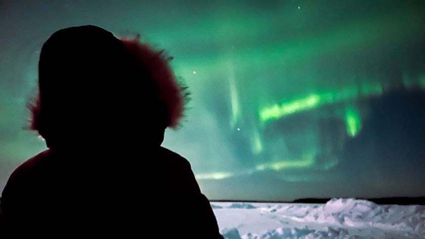 Жители Ямала делятся снимками завораживающего северного сияния. ФОТО