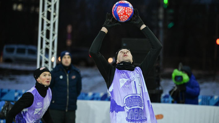 «Факел» везет в Новый Уренгой бронзу со «снежного» чемпионата России по волейболу