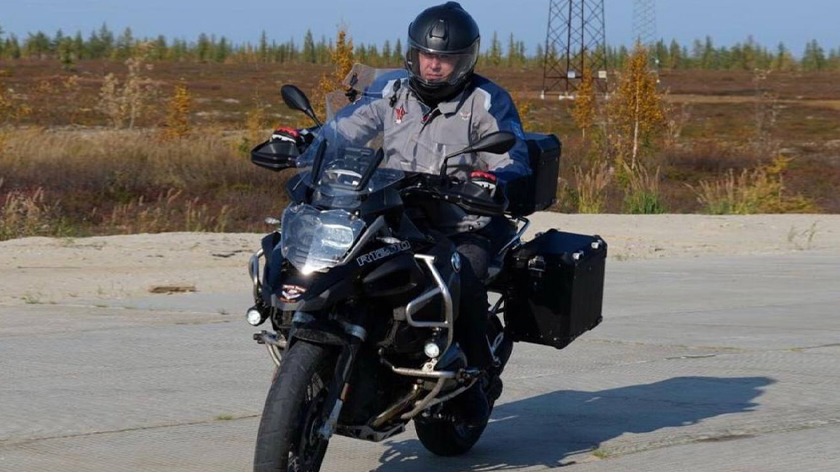 «Будем меняться опытом»: глава Нового Уренгоя на мотоцикле приедет в Ноябрьск 