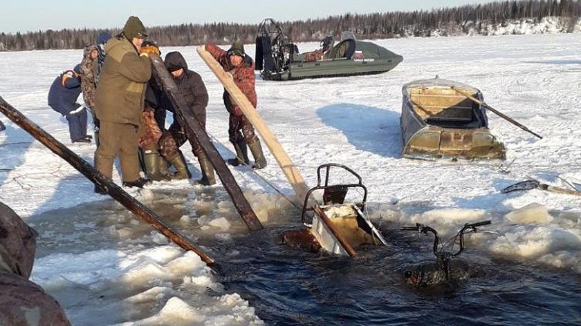 Двое ямальцев погибли, провалившись под лёд на «Буране» в Шурышкарском районе