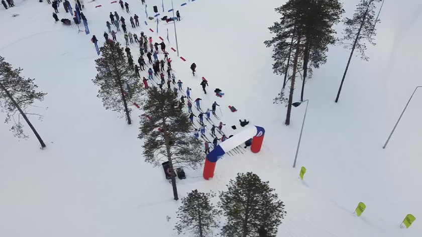 Новую лыжероллерную трассу в Муравленко открыли массовым забегом. ВИДЕО