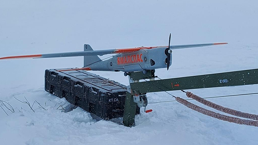 На главной ямальской трассе за водителями начали следить беспилотники 