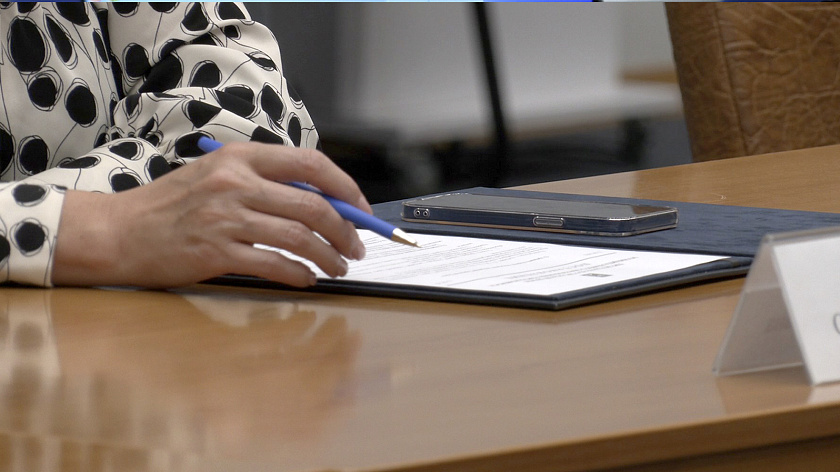 Юные международники Салехарда попробовали себя в роли сенаторов