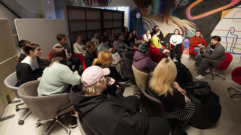 Школьники из Ноябрьска одержали победу в телеигре «Что? Где? Когда?»