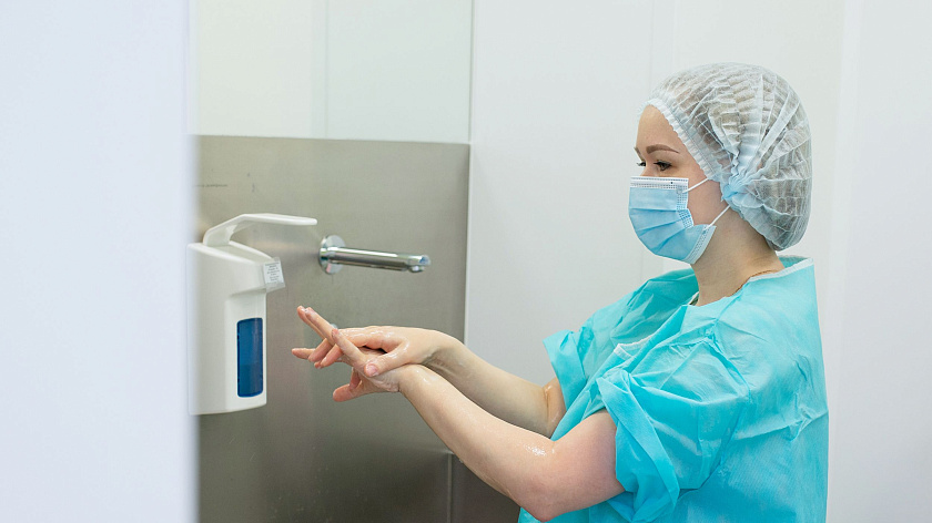 Врачи Нефтеюганска сохранили поврежденную селезёнку упавшему с дерева ребёнку