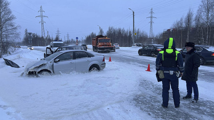 Пострадавшая в серьёзной аварии в Ноябрьске впала в кому