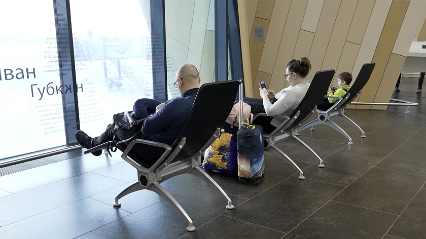 Рейс из Нового Уренгоя в Уфу задержали более чем на два часа