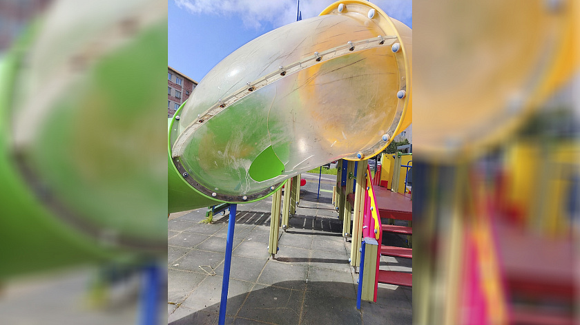 Жители Лабытнанги возмутились состоянием детских площадок