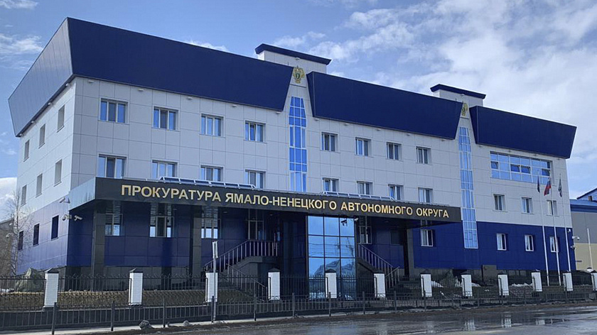 Прокуратура организовала проверку после гибели ребёнка при падении из окна в Ноябрьске