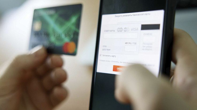 В новогодние каникулы мошенники увели у ямальцев 2,3 миллиона рублей