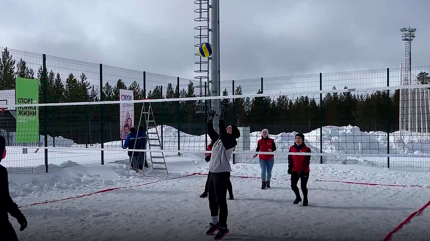 Этнобиатлон, волейбол на снегу, юкигассен: на Ямале проходят «Холодные игры»