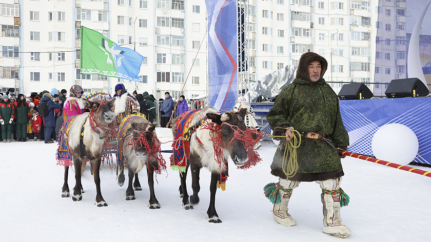 Главный праздник кочевников в Салехарде откроет парад оленьих упряжек