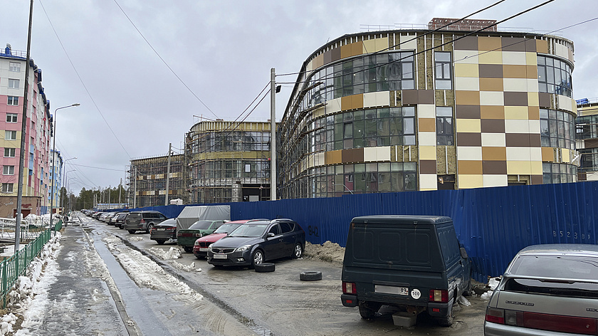В Ноябрьске временно закроют проезд между домами на Советской