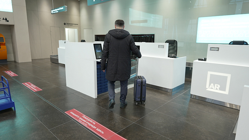 В аэропорту Нового Уренгоя появился киоск самостоятельной регистрации на рейсы