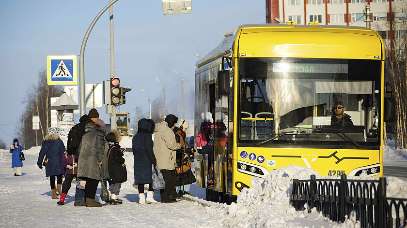 Надымчане в национальной одежде в День оленевода смогут ездить автобусах бесплатно