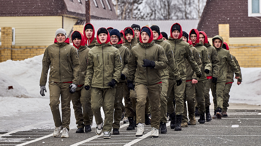 300 ямальских школьников пройдут в Ноябрьске военно-патриотические сборы