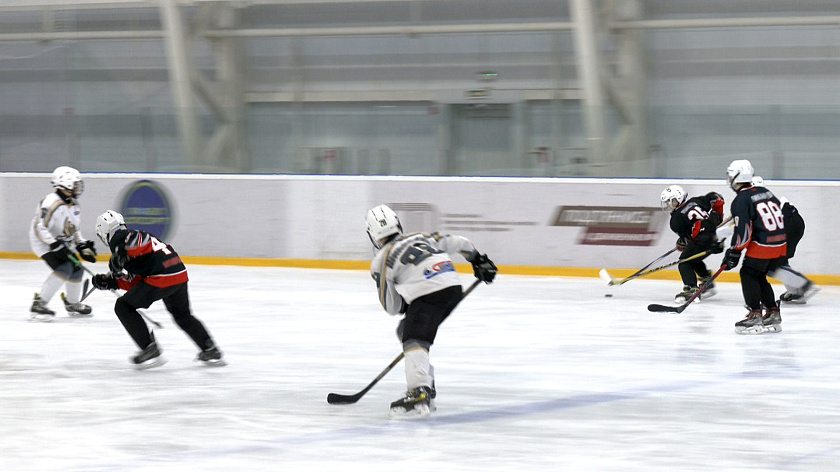 Юные хоккеисты из Лабытнанги завоевали серебряные медали на престижном турнире