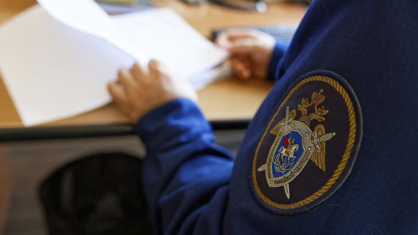 Житель Нового Уренгоя напал на судебного пристава