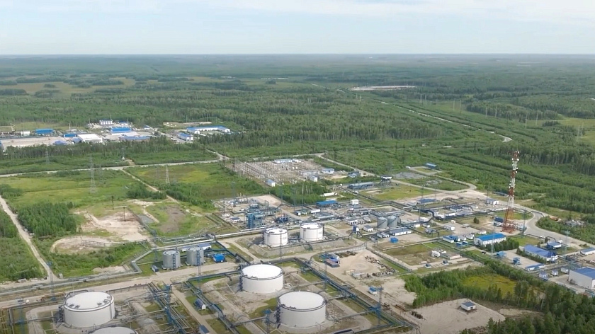 Владимир Путин отметил устойчивость и гибкость нефтяного сектора в России