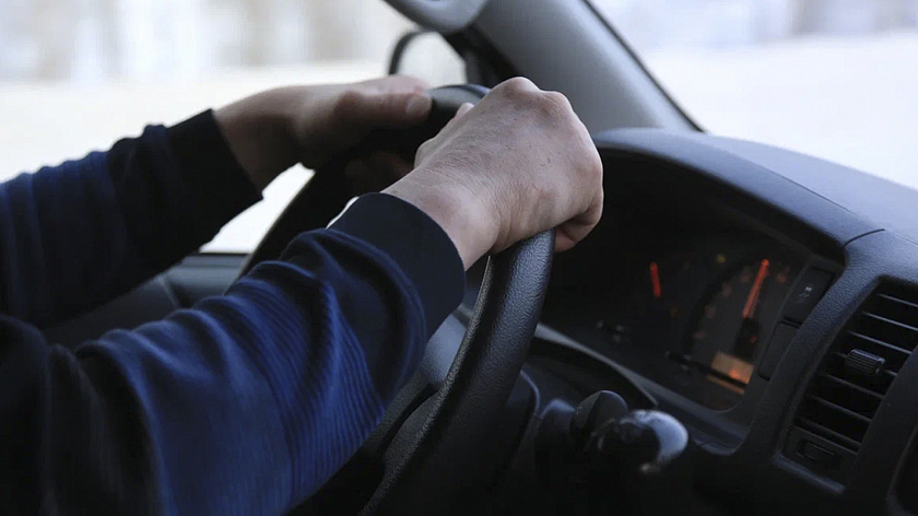 Житель Нового Уренгоя лишился автомобиля за пьяную езду