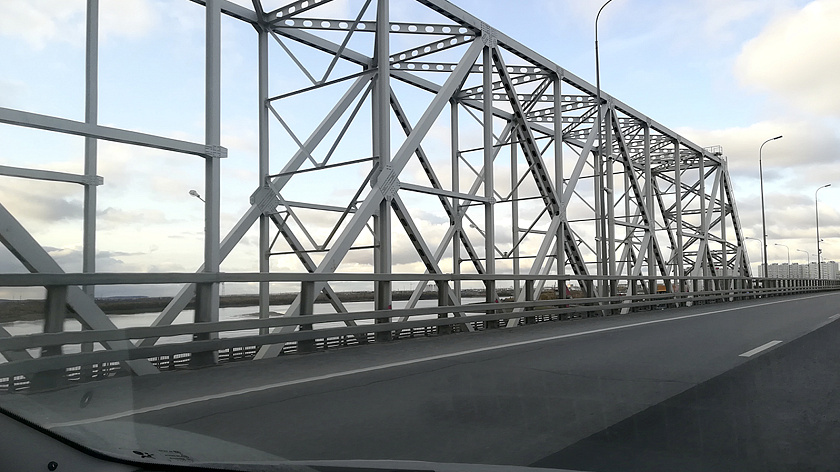 Более 100 тысяч машин проехало за месяц по мосту «Звезда Оби» в Сургуте