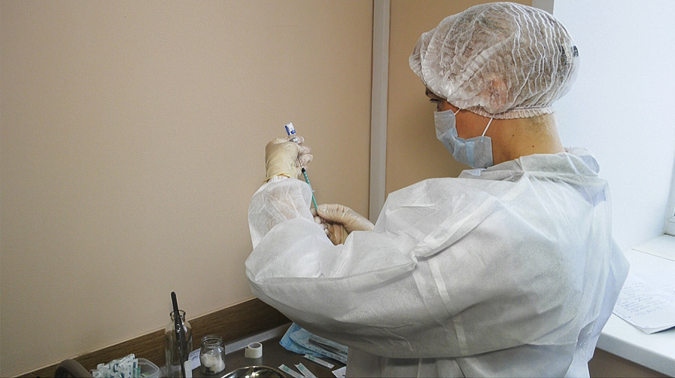 В депздраве объяснили отсутствие массовой вакцинации от клещевого энцефалита на Ямале