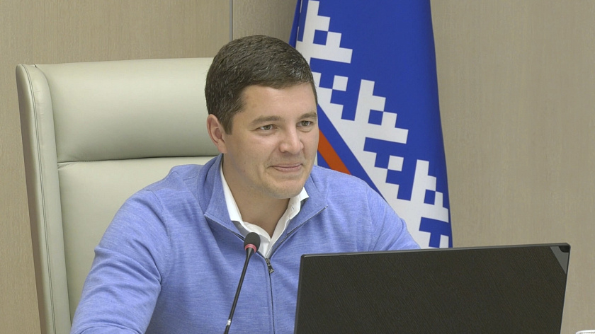 Дмитрий Артюхов поздравил ямальских журналистов с Днём российской печати