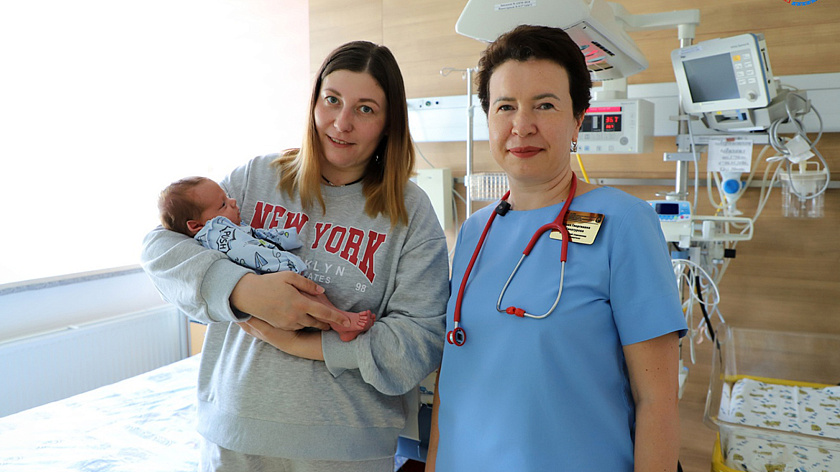 За полгода врачи Ноябрьска выходили 74 недоношенных ребёнка