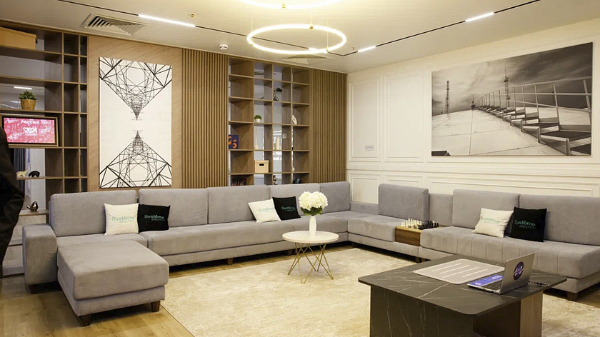 Жительница Салехарда выставила на продажу квартиру почти за 34 млн рублей