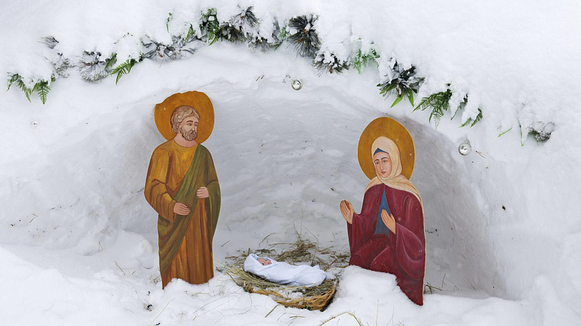 В Аксарке приступили к обустройству рождественского вертепа