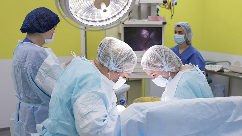 Сургутские врачи спасли пожилую пациентку со злокачественным образованием в лёгком