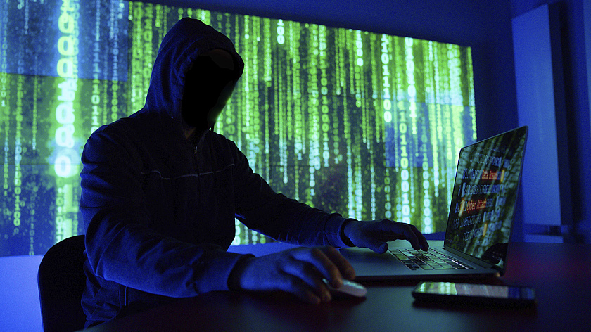 Эксперт рассказала россиянам, как не попасться на предновогодние уловки аферистов