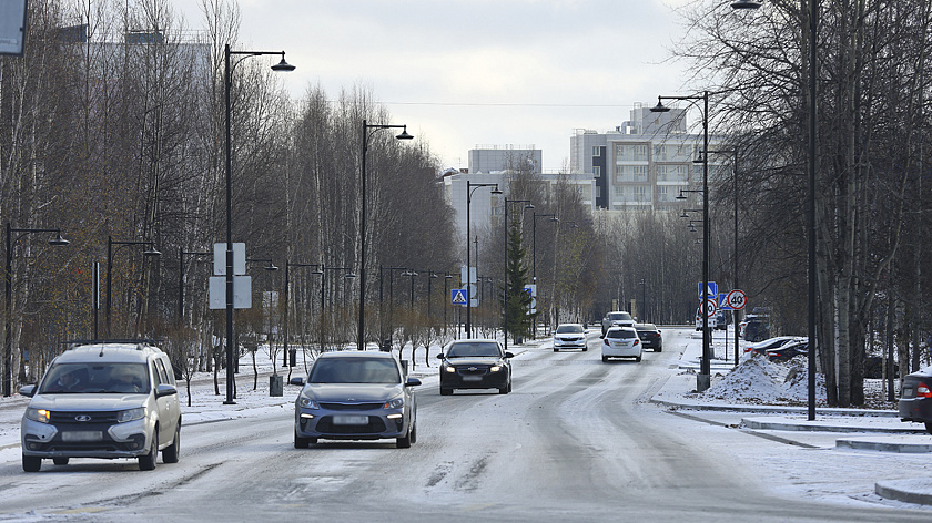 Ноябрьского водителя благодаря соцсетям привлекли к ответственности за езду по тротуарам