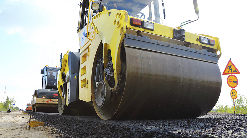 Власти заключили контракт на ремонт 16,5 км дороги Салехард — Надым 