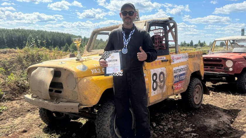 Гонщик из Нового Уренгоя взял серебро на чемпионате России по автоспорту 