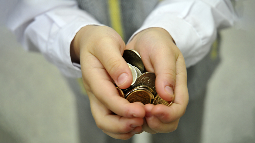 Юрист Хаминский назвал несостоятельной идею детских сберегательных счетов