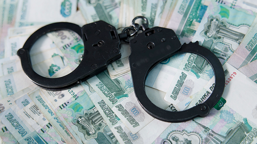 Экс-директора стоматологии в Петербурге обвиняют в хищении 15 млн рублей