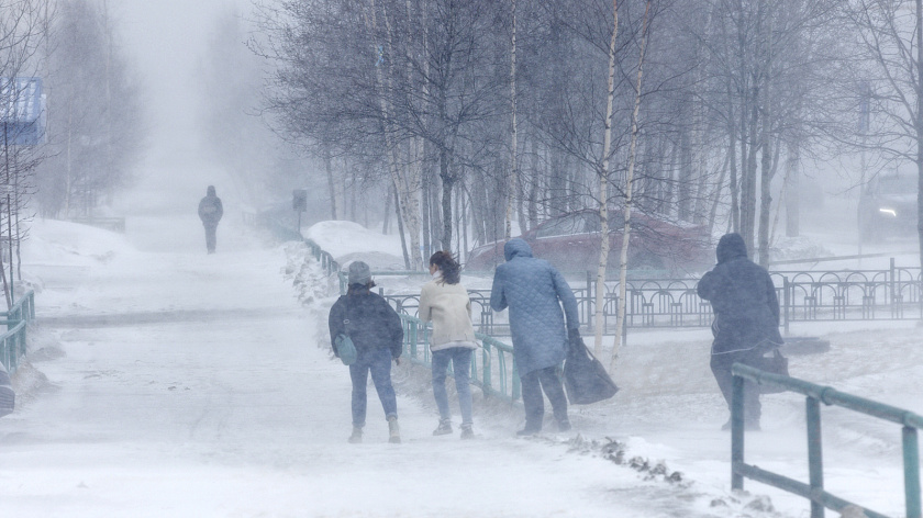 Сильный ветер настигнет ямальцев в первый день зимы