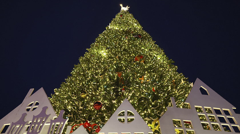 Глава Муравленко исполнила новогоднюю мечту семилетнего лабытнангца