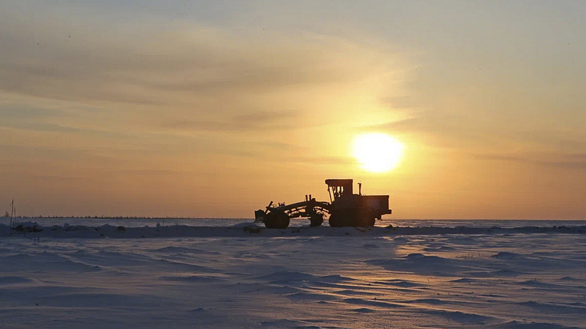 На ледовой переправе Салехард – Лабытнанги повышают грузоподъёмность 