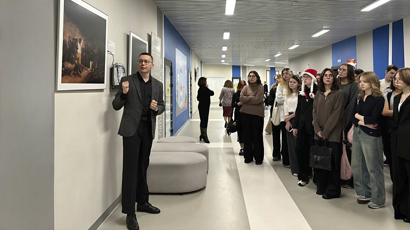 В ямальских школах появятся выставки с картинами великих художников