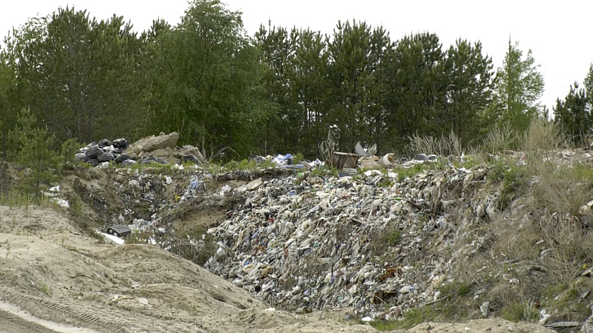 Около 100 гектаров земли в Югре очистят от стихийных свалок к 2030 году