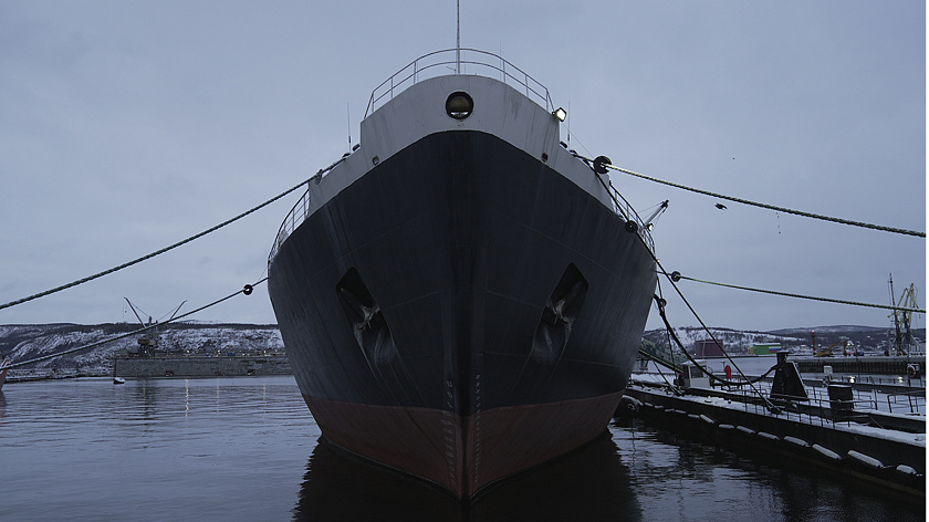 В Тазовском районе повторно выставили на продажу судно за 217 миллионов рублей