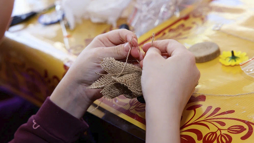 Мастерицы Салехарда проводят благотворительные мастер-классы в поддержку онкобольной