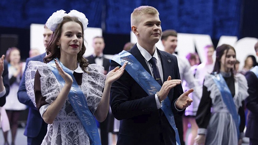 В Тюмени 350 пар выпускников закружатся в вальсе на набережной 