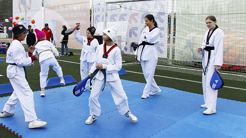 В Ноябрьске стартовали чемпионат и первенство Ямала по джиу-джитсу