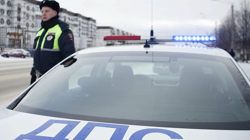 На трассе под Лабытнанги иномарка сбила женщину-пешехода