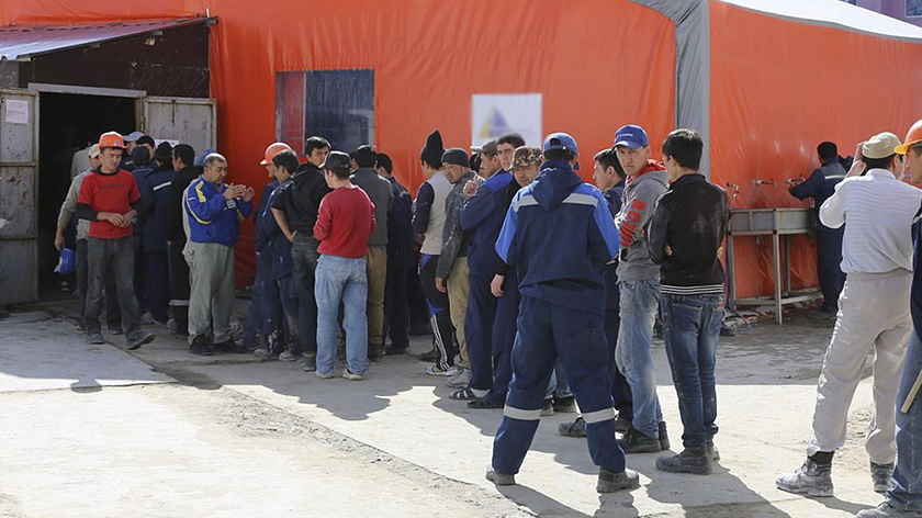 Полиция Надыма выявила более 30 нарушений в ходе операции «Нелегальный мигрант»