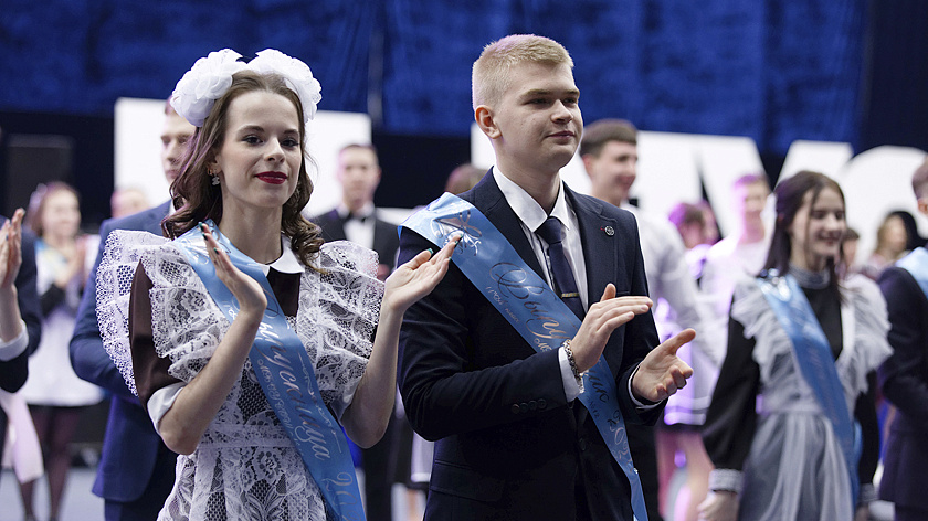 На Ямале празднование Дня молодёжи объединят со школьными выпускными